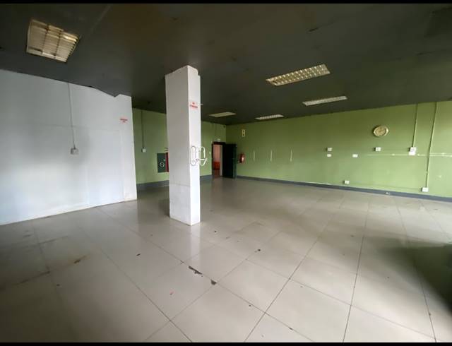 172M² RETAIL TO LET IN PAARDEN EILAND